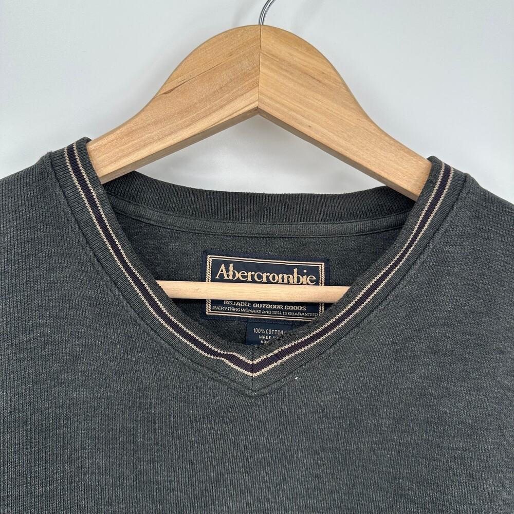 Vintage 90's Abercrombie & Fitch Men’s Sweater V Neck Long Sleeve Pullover - Picture 5 of 11
